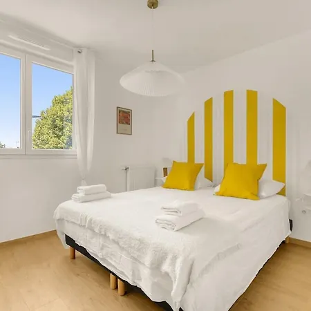 Holiday home - 3 Chambres, Et Terrasse Privee