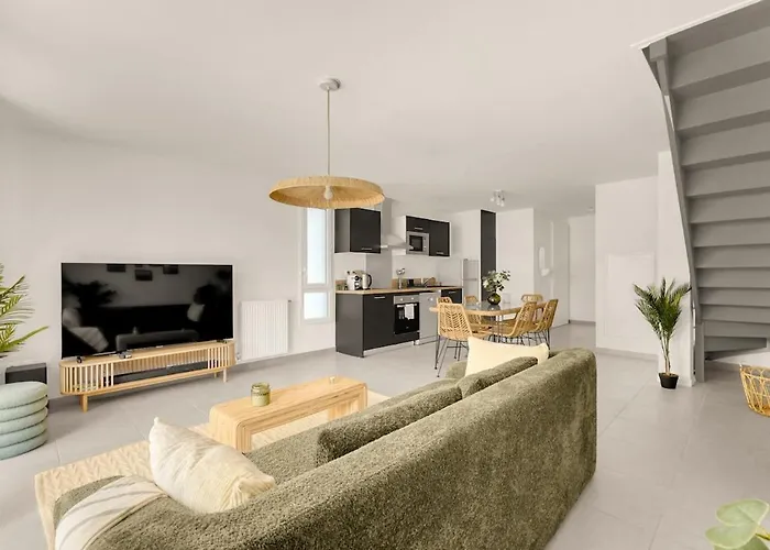 - 3 Chambres, Et Terrasse Privee Holiday home Muret