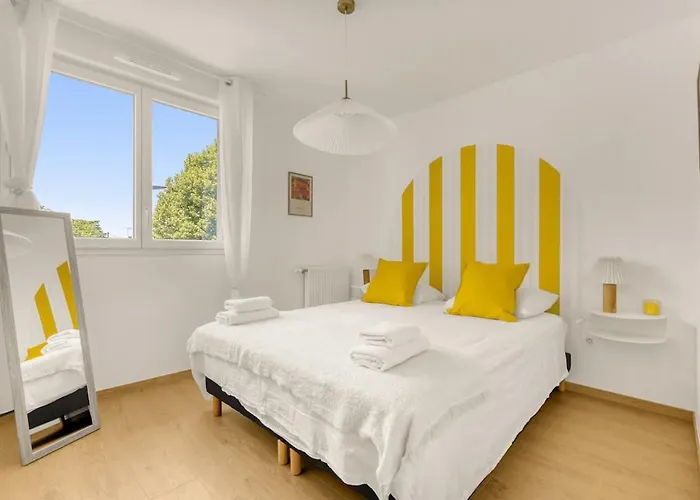 Holiday home - 3 Chambres, Et Terrasse Privee